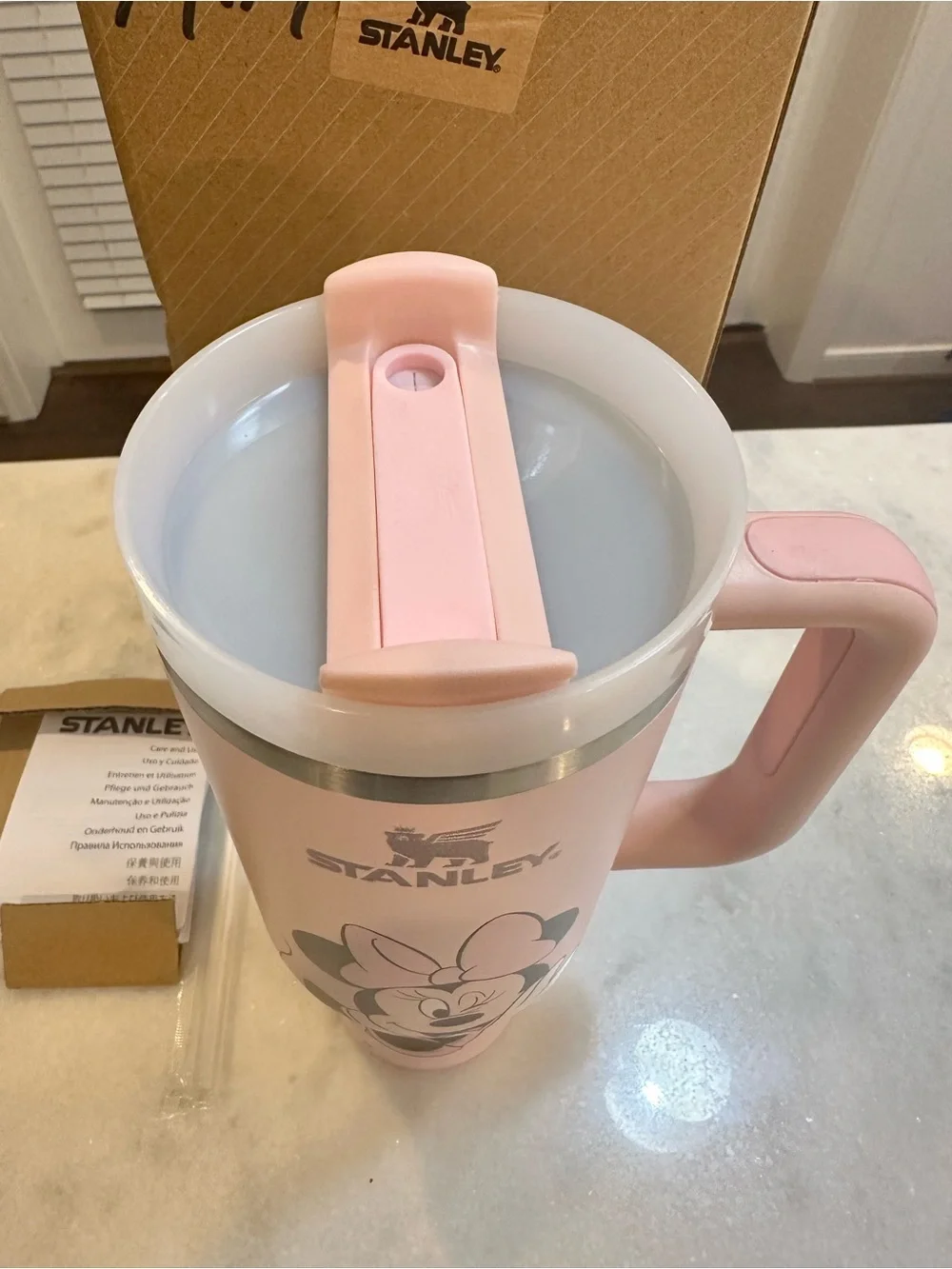 Stanley Disney Minnie Mouse Pink 40oz Quencher H20 Tumbler with Handle - Picture 6 of 12